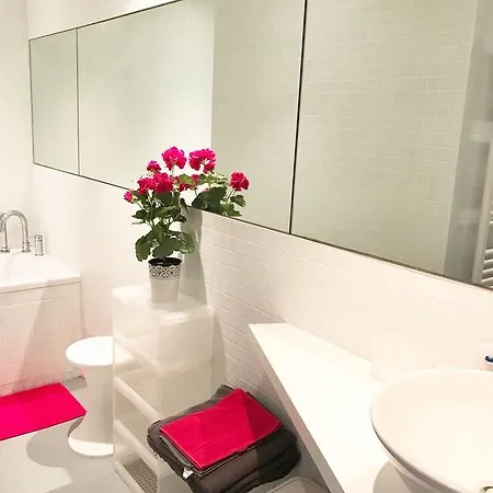 Apartment Comete Paris